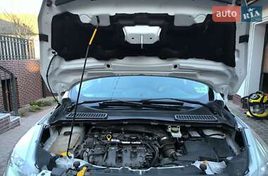 Внедорожник / Кроссовер Ford Escape 2014 в 