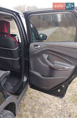 Внедорожник / Кроссовер Ford Escape 2014 в 