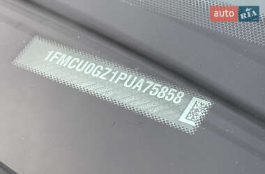 Внедорожник / Кроссовер Ford Escape 2023 в 