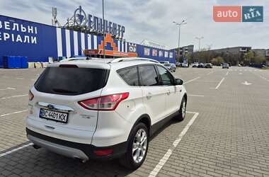 Внедорожник / Кроссовер Ford Escape 2014 в 