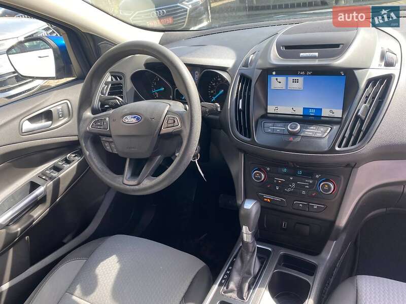 Позашляховик / Кросовер Ford Escape 2017 в Львові