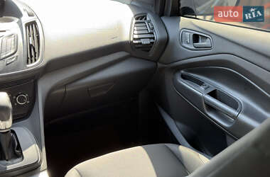 Внедорожник / Кроссовер Ford Escape 2015 в 