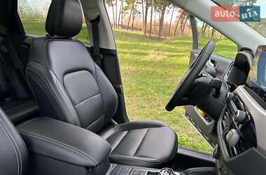 Внедорожник / Кроссовер Ford Escape 2022 в 