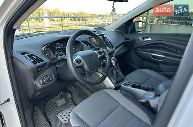 Внедорожник / Кроссовер Ford Escape 2014 в 