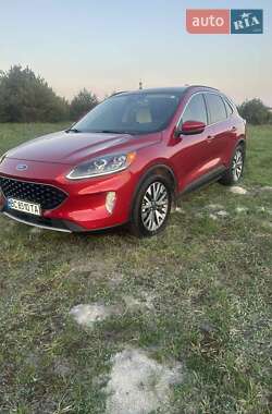 Внедорожник / Кроссовер Ford Escape 2020 в 