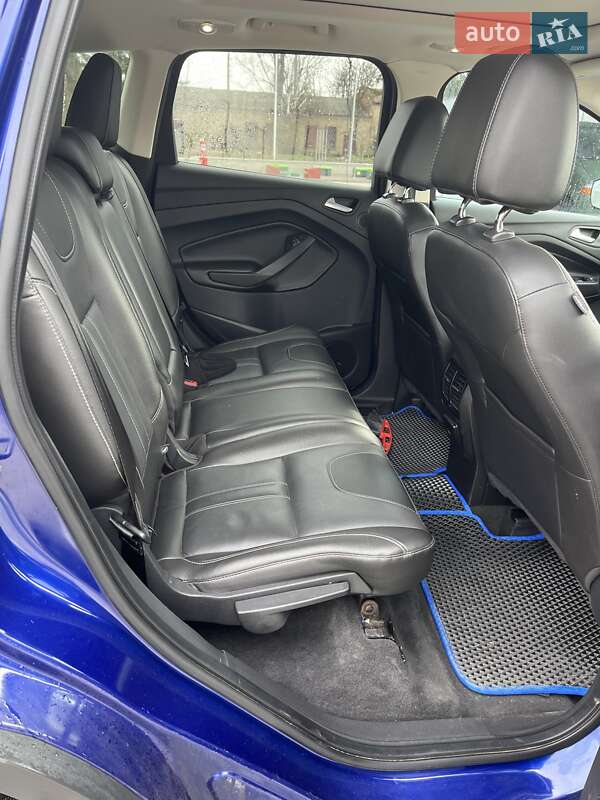Внедорожник / Кроссовер Ford Escape 2013 в Ромнах