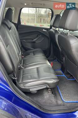 Внедорожник / Кроссовер Ford Escape 2013 в 