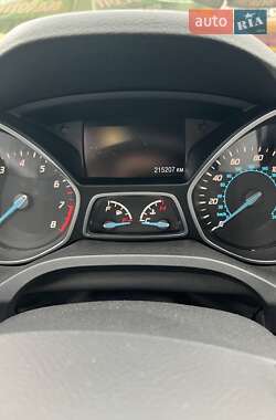 Внедорожник / Кроссовер Ford Escape 2013 в 