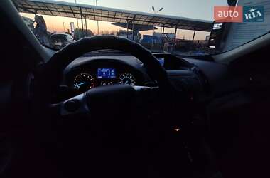 Внедорожник / Кроссовер Ford Escape 2014 в 