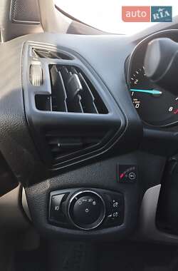 Внедорожник / Кроссовер Ford Escape 2014 в 