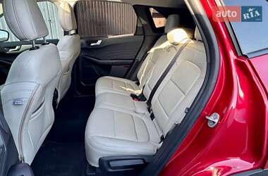 Внедорожник / Кроссовер Ford Escape 2022 в 