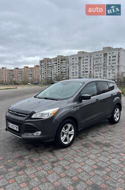 Внедорожник / Кроссовер Ford Escape 2015 в 