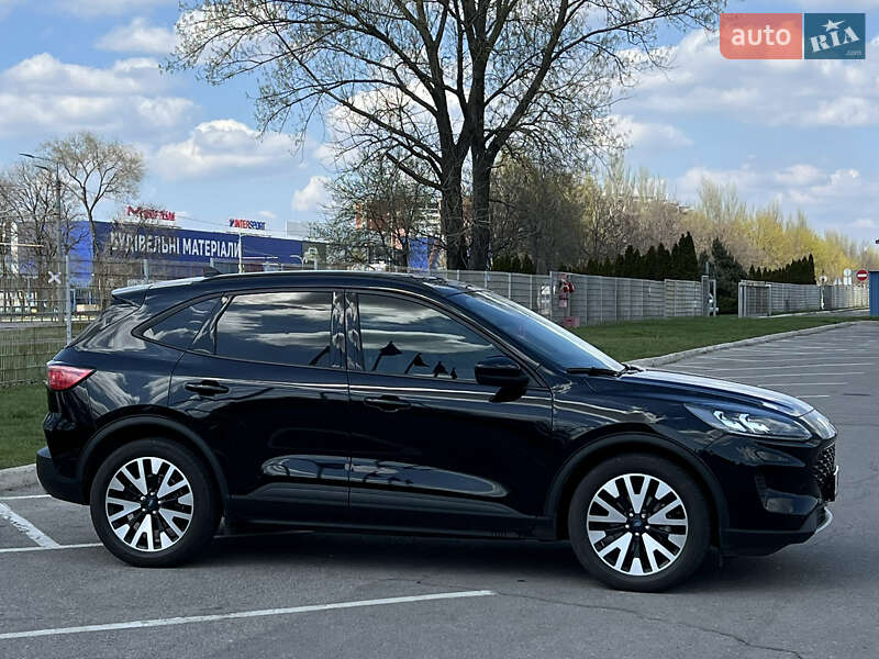 Внедорожник / Кроссовер Ford Escape 2020 в Днепре