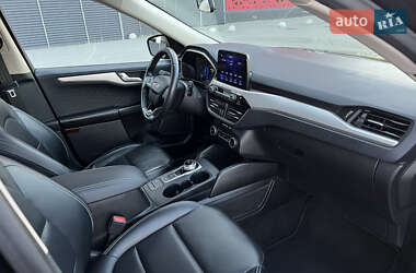 Внедорожник / Кроссовер Ford Escape 2020 в 