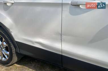 Внедорожник / Кроссовер Ford Escape 2012 в 