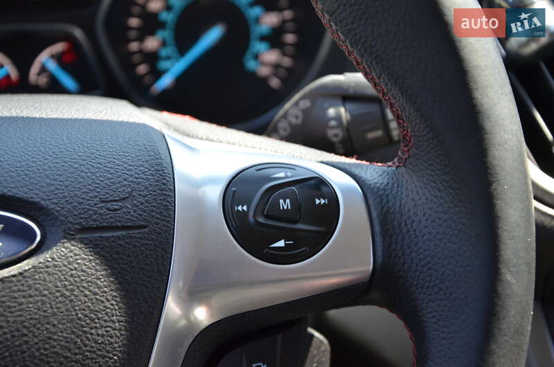 Внедорожник / Кроссовер Ford Escape 2013 в Киеве