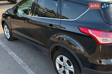 Внедорожник / Кроссовер Ford Escape 2014 в 