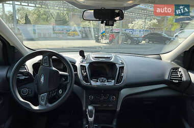 Позашляховик / Кросовер Ford Escape 2017 в 