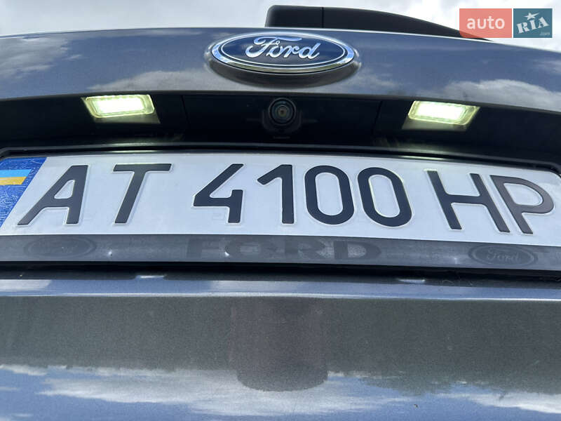 Внедорожник / Кроссовер Ford Escape 2016 в Коломые