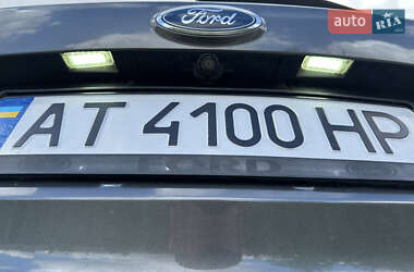 Внедорожник / Кроссовер Ford Escape 2016 в 