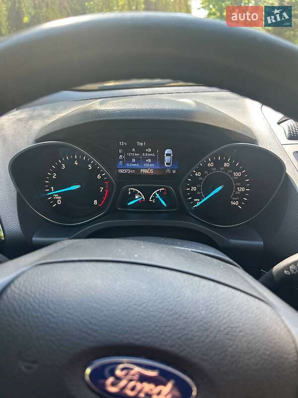 Внедорожник / Кроссовер Ford Escape 2016 в Львове