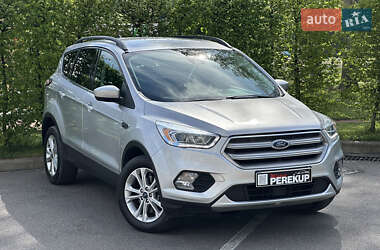 Внедорожник / Кроссовер Ford Escape 2018 в Киеве