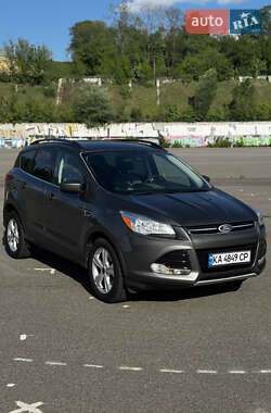 Внедорожник / Кроссовер Ford Escape 2013 в 