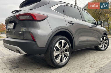 Внедорожник / Кроссовер Ford Escape 2023 в 