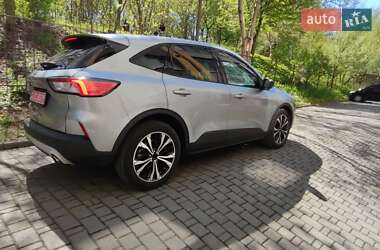 Внедорожник / Кроссовер Ford Escape 2022 в 
