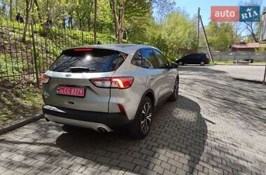 Внедорожник / Кроссовер Ford Escape 2022 в 