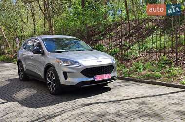 Внедорожник / Кроссовер Ford Escape 2022 в 
