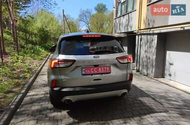 Внедорожник / Кроссовер Ford Escape 2022 в 