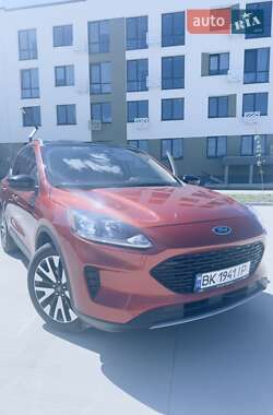 Позашляховик / Кросовер Ford Escape 2019 в Рівному