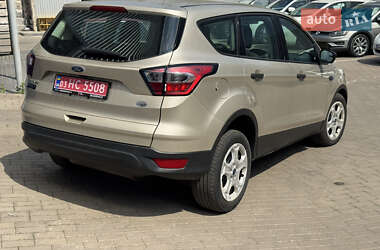 Позашляховик / Кросовер Ford Escape 2017 в 