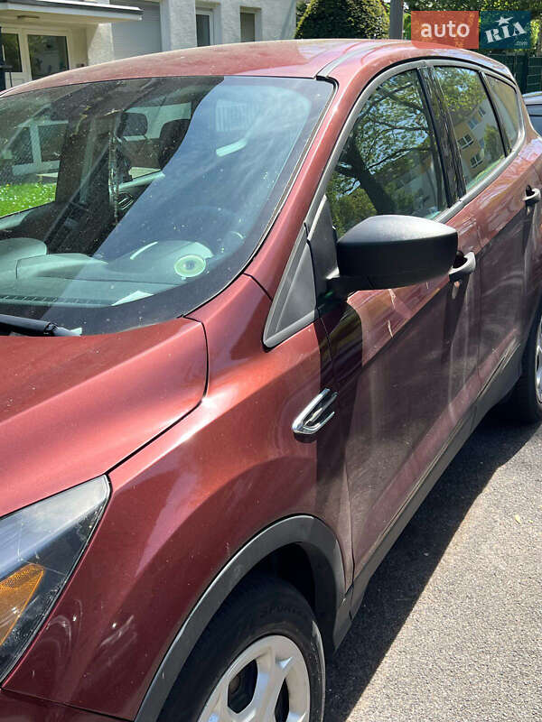 Внедорожник / Кроссовер Ford Escape 2018 в Сумах