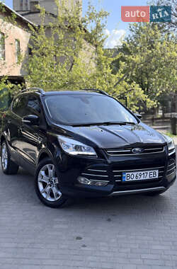 Внедорожник / Кроссовер Ford Escape 2015 в 