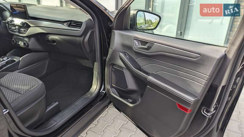 Внедорожник / Кроссовер Ford Escape 2023 в Тернополе