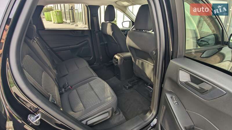 Внедорожник / Кроссовер Ford Escape 2023 в Тернополе