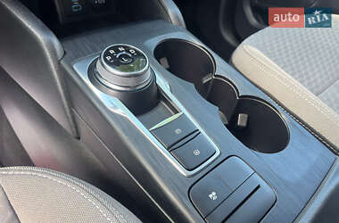 Внедорожник / Кроссовер Ford Escape 2022 в 