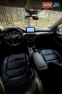 Внедорожник / Кроссовер Ford Escape 2020 в 