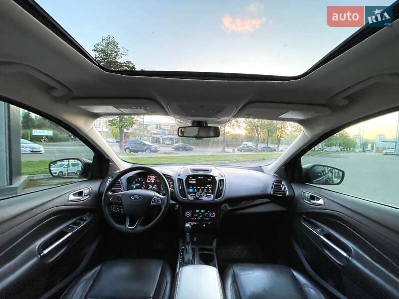 Внедорожник / Кроссовер Ford Escape 2017 в Киеве