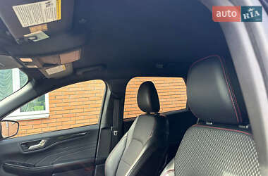 Внедорожник / Кроссовер Ford Escape 2023 в 