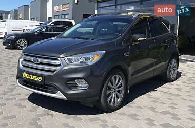 Внедорожник / Кроссовер Ford Escape 2017 в 