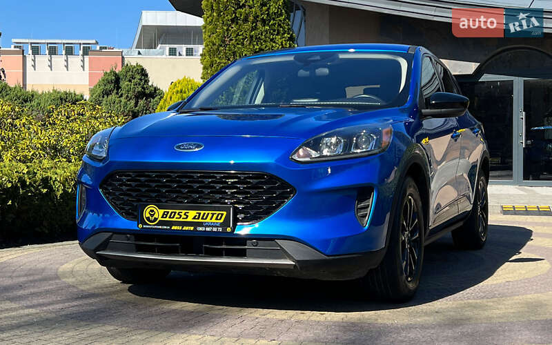 Позашляховик / Кросовер Ford Escape 2020 в Львові