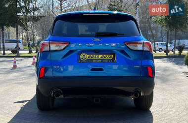 Позашляховик / Кросовер Ford Escape 2020 в 