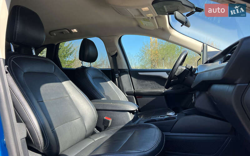 Позашляховик / Кросовер Ford Escape 2020 в Львові