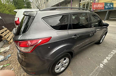 Позашляховик / Кросовер Ford Escape 2014 в 