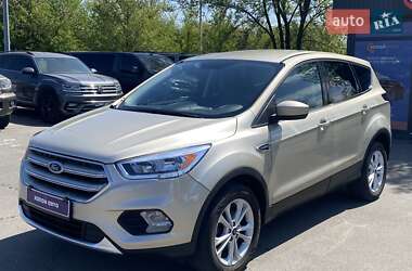 Внедорожник / Кроссовер Ford Escape 2016 в Днепре
