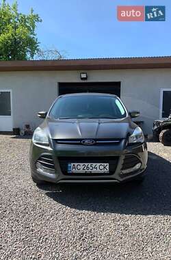 Внедорожник / Кроссовер Ford Escape 2014 в 