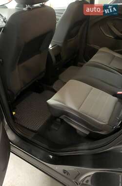 Внедорожник / Кроссовер Ford Escape 2014 в 